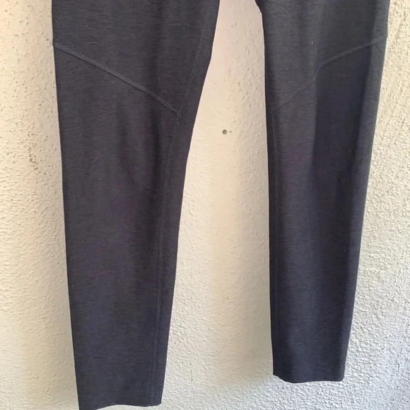 Outdoor Voices TechSweat Core 3/4 Legging Size Large - Picture 4 of 8